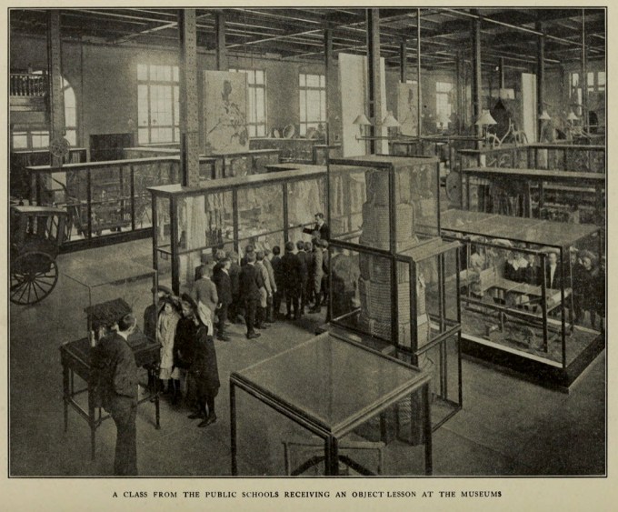 Object Lessons School Tours CommericalMuseum_1910